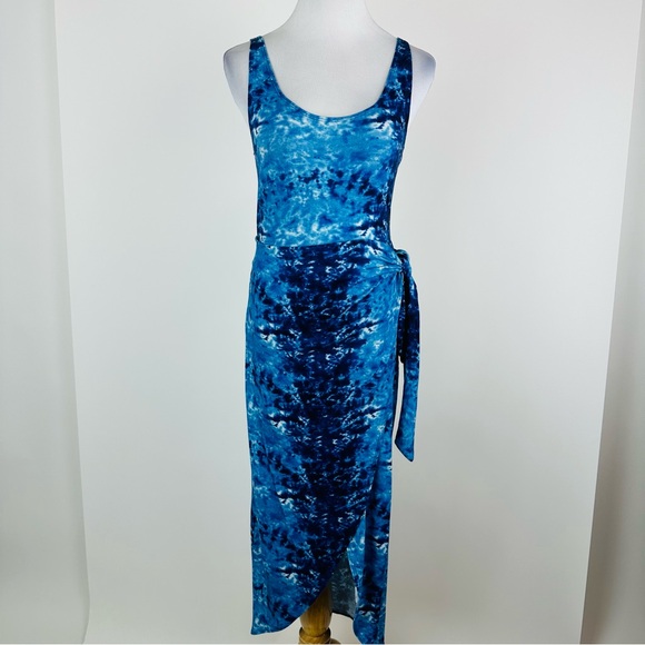 Reformation Dresses & Skirts - Reformation Jeans Blue Watercolor Kaila Wrap Tank Midi Dress Size Small